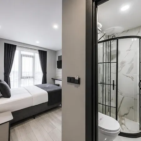 Airport Solin Hotell